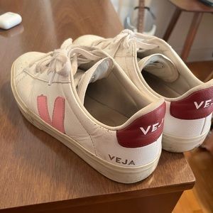 Veja Shoes